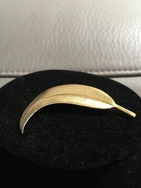Leaf Brooch